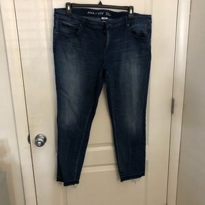 NWOT Ava & Viv (By Target) Jeans w/ Frayed Hem